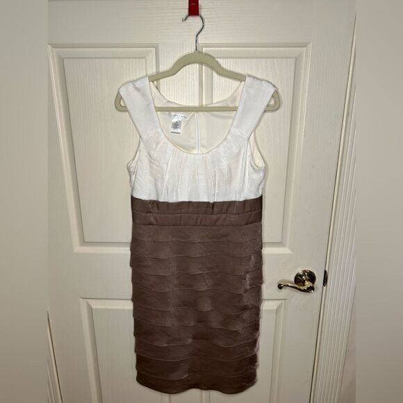 London Times Dresses & Skirts - London Times dress 